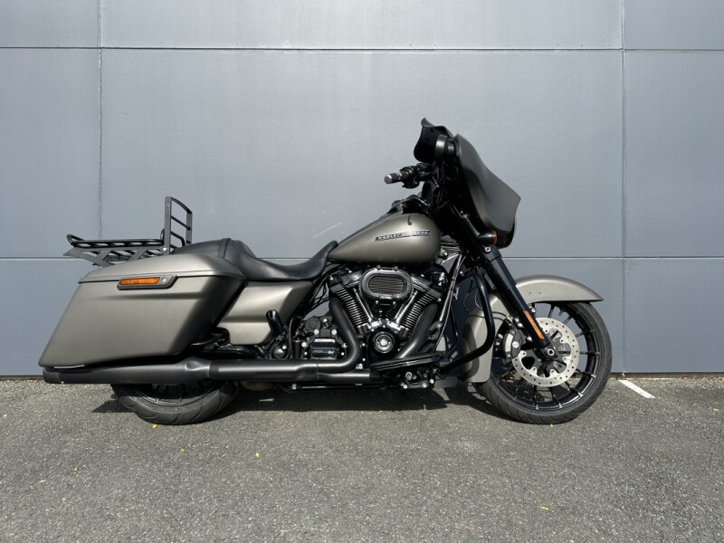 2019 Harley-Davidson® Street Glide® Special Gray Denim