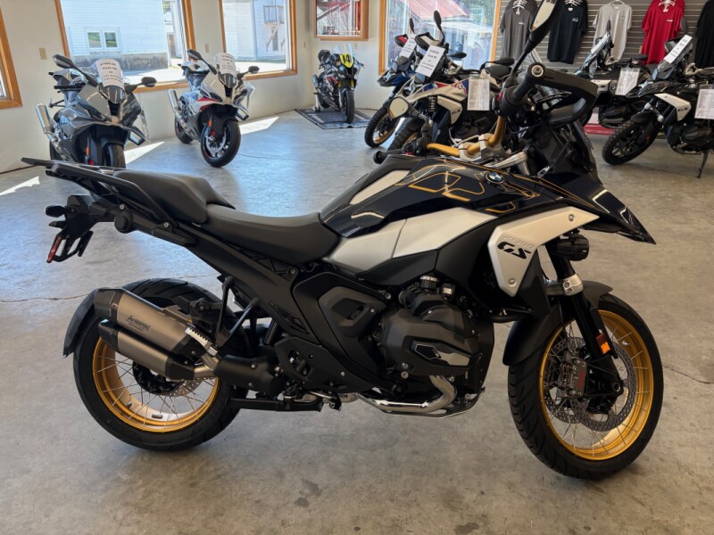 2026 BMW Motorrad R 1300 GS Imperial Blue Metallic