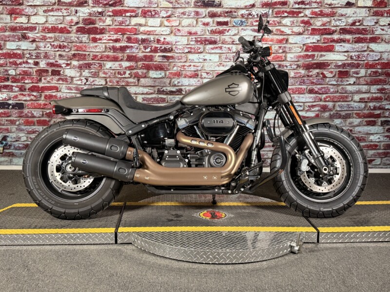Harley-Davidson® Fat Bob® 114 2018 FXFBS INDSTRL GRY DNM