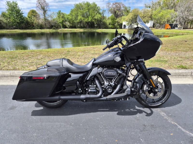 FLTRXS 2023 Road Glide® Special