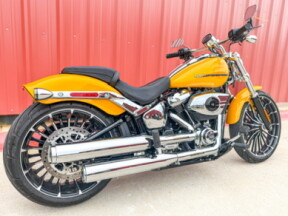 2025 Harley-Davidson® Breakout® Centerline thumb 2