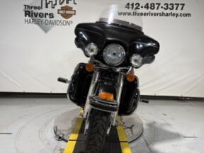 2010 Harley-Davidson® Electra Glide® Ultra Classic® Vivid Black thumb 1