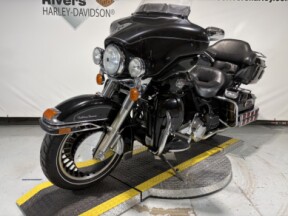 2010 Harley-Davidson® Electra Glide® Ultra Classic® Vivid Black thumb 0