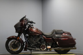 2024 Harley-Davidson® CVO™ Street Glide® FLHXSE thumb 0
