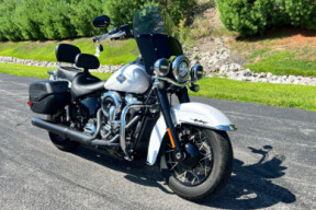 2025 Harley-Davidson® Heritage Classic FLHC thumb 1