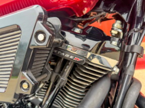 2025 Harley-Davidson<sup>®</sup> Road Glide® Brilliant Red - Black Finish thumb 2