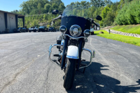 2025 Harley-Davidson® Heritage Classic FLHC thumb 0