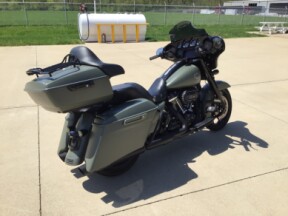 FLHXS 2021 Street Glide® Special thumb 1
