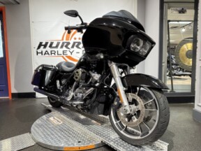 2023 Harley-Davidson® Road Glide® thumb 2