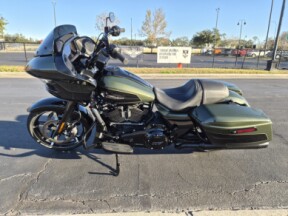 FLTRX 2026 Road Glide® thumb 0
