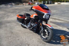 2024 Harley-Davidson® CVO™ Street Glide® FLHXSE thumb 1