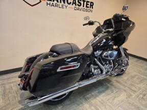 2026 Harley-Davidson® Road Glide® Vivid Black Chrome Trim  FLTRX thumb 3