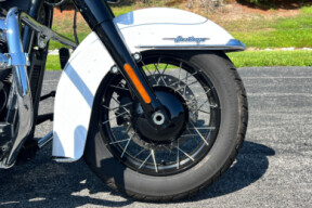 2025 Harley-Davidson® Heritage Classic FLHC thumb 2