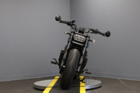 2024 Harley-Davidson® Sportster® S RH1250S thumb 2