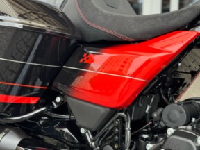 2026 Harley-Davidson® CVO™  ROAD GLIDE® ST  Citrus Heat Re-Entry thumb 3
