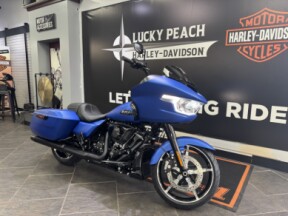 2026 Harley-Davidson® Road Glide® Aurora Blue Denim Black Trim thumb 3
