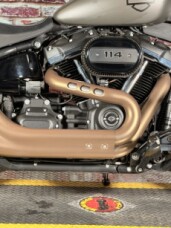 Harley-Davidson® Fat Bob® 114 2018 FXFBS INDSTRL GRY DNM thumb 2