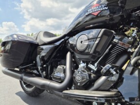 FLTRX 2025 Road Glide™ thumb 3