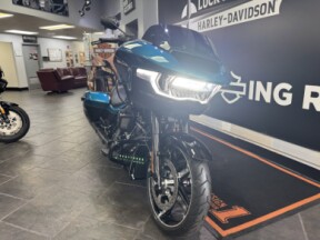 2026 Harley-Davidson® Road Glide® Teal Thunder / Vivid Black Black Trim thumb 2