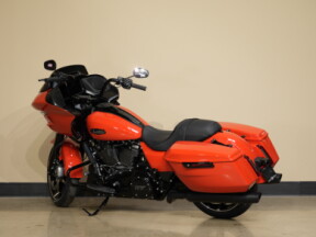 FLTRX 2026 Road Glide™ thumb 0