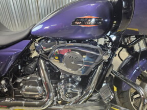 2026 Harley-Davidson® Road Glide® Purple Abyss Black Trim thumb 3