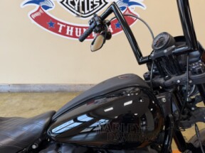 2023 Harley-Davidson® Low Rider® S Vivid Black thumb 3