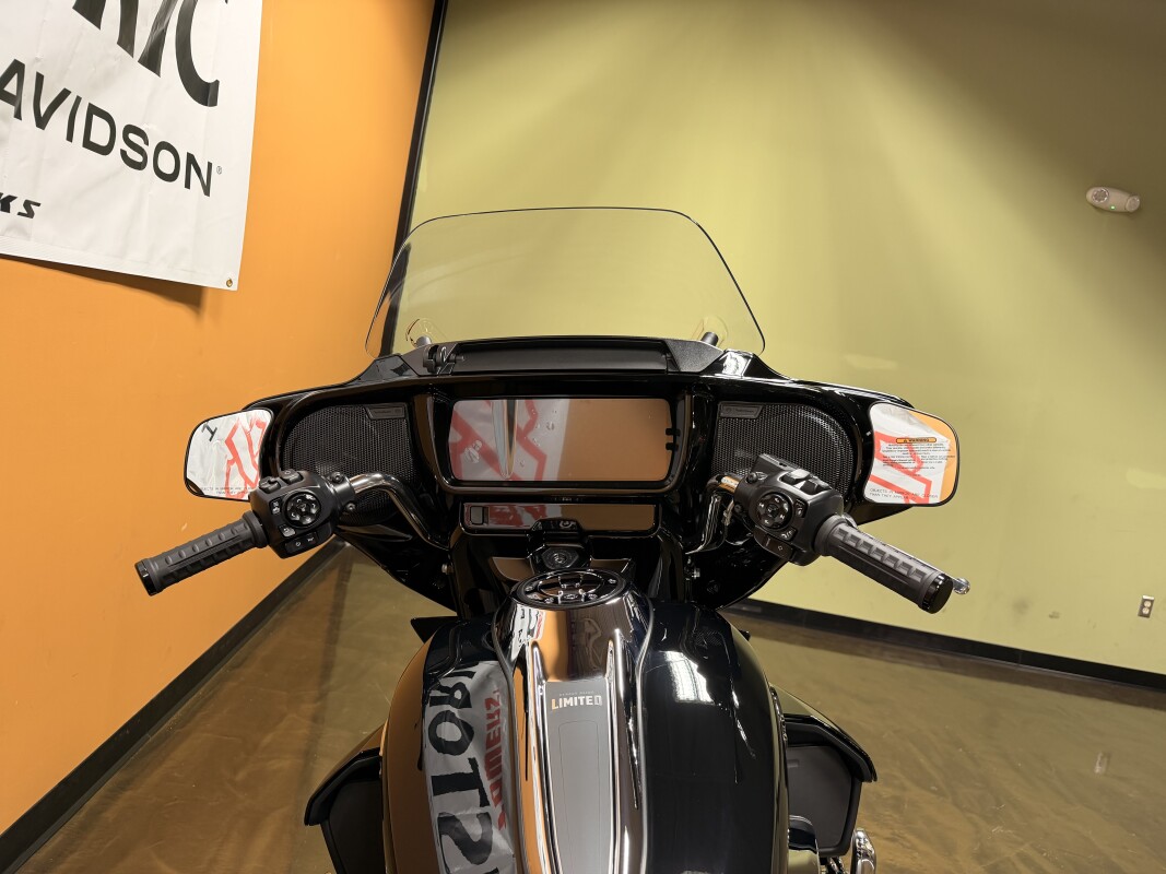 FLHXL 2026 Street Glide Limited, photo 8