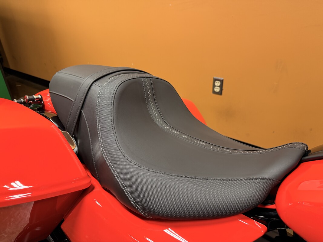 FLTRX 2026 Road Glide®, photo 6