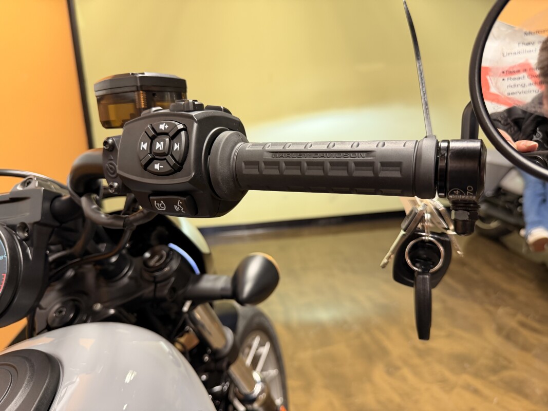 RH975S 2026 Nightster Special®, photo 10