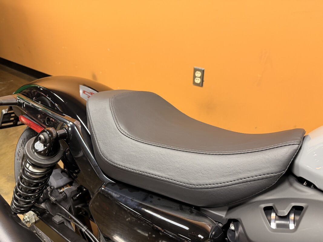 RH975 2026 Nightster®, photo 6