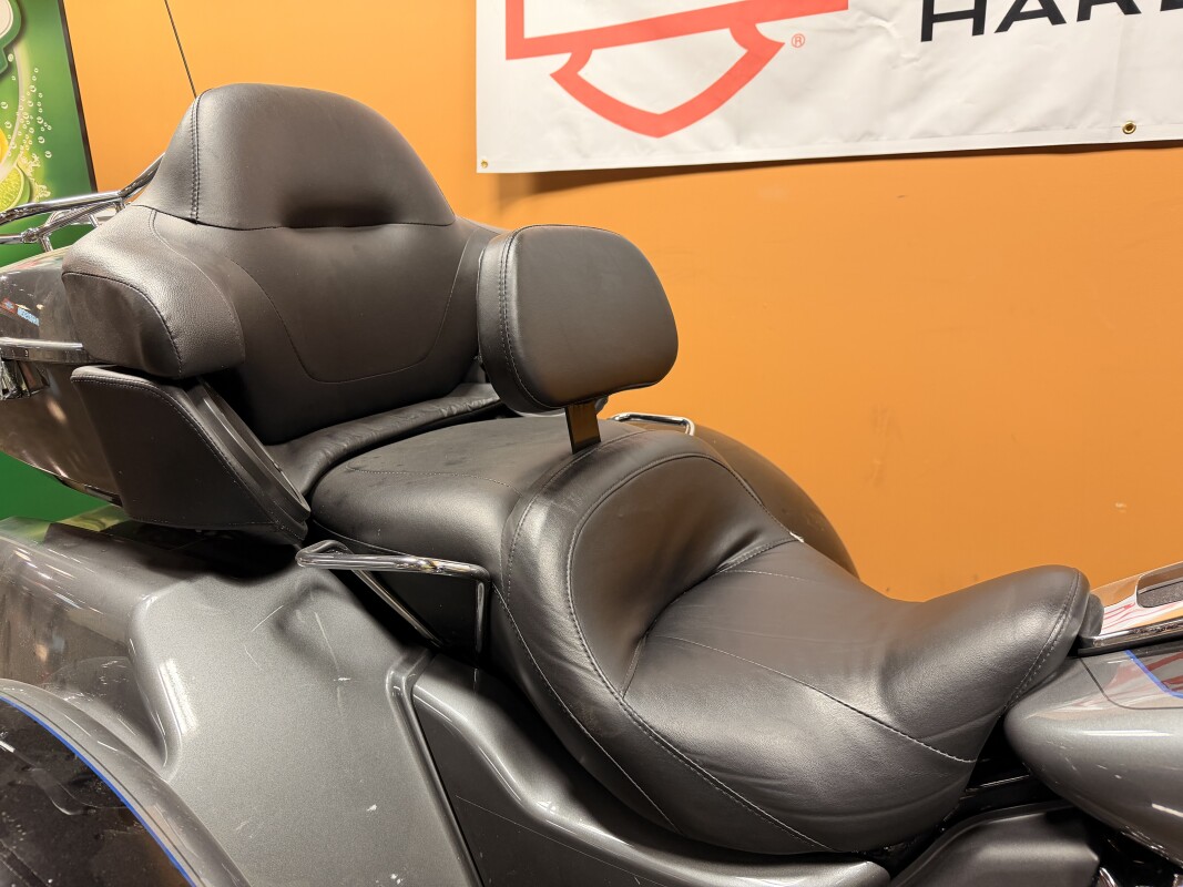FLHTCUTG 2022 Tri Glide® Ultra, photo 6