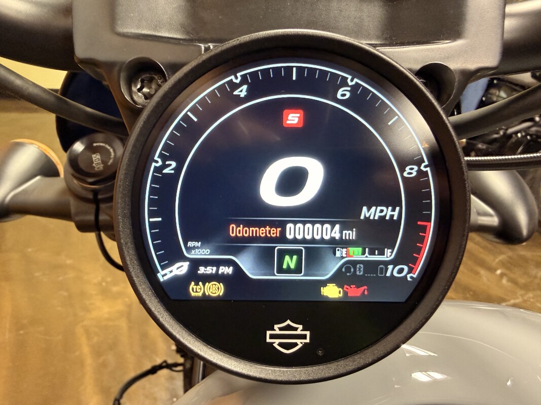 RH975S 2026 Nightster Special®, photo 9