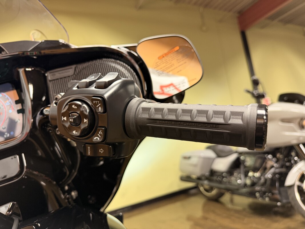 FLHXL 2026 Street Glide Limited, photo 10