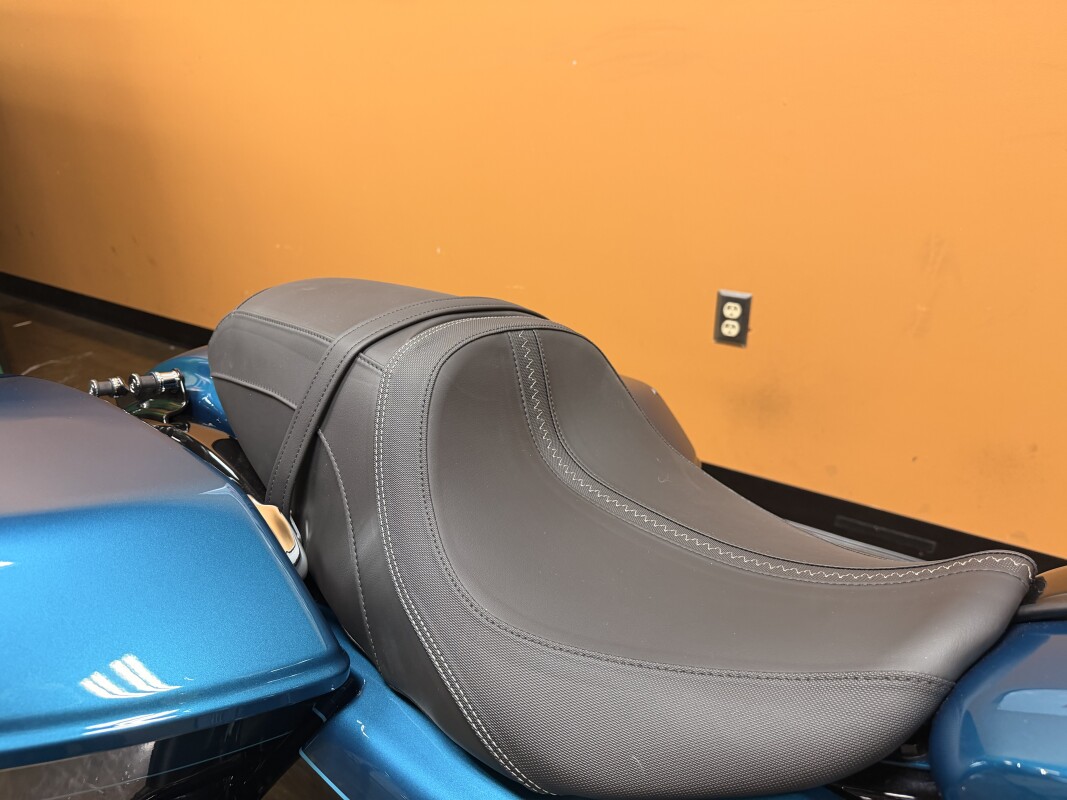 FLTRX 2026 Road Glide®, photo 6