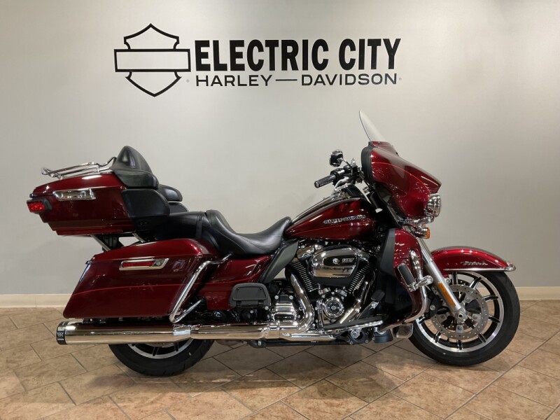 2017 Harley-Davidson® Electra Glide® Ultra Classic® T/T Mys Red Sunglo/Velocity Red Sunglo FLHTCU
