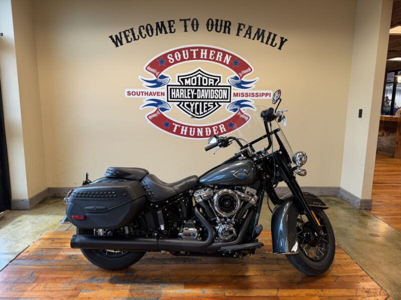 2025 Harley-Davidson® Heritage Classic Iron Horse Metallic w/Cast Wheels