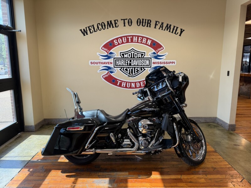 2016 Harley-Davidson® Street Glide® Special Black Denim
