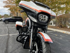 2025 Harley-Davidson® Street Glide™ FLHX thumb 1