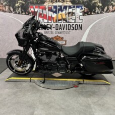 2026 FLHX Street Glide® thumb 0