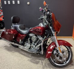 2017 Harley-Davidson® Street Glide® Special Velocity Red Sunglo thumb 1