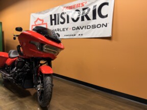 FLTRX 2026 Road Glide® thumb 2
