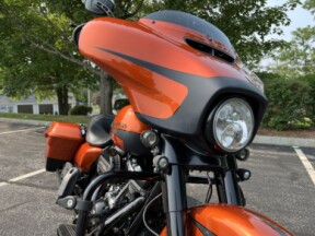 2019 Harley-Davidson® Street Glide® Special FLHXS  thumb 3