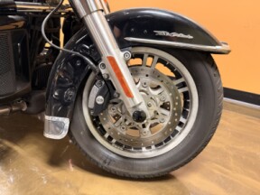 FLHTCUTG 2022 Tri Glide® Ultra thumb 3