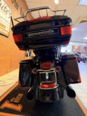 2010 Harley-Davidson® FLHTCU Electra Glide® Ultra Classic® thumb 0