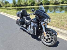 FLHTK 2014 Electra Glide® Ultra Limited thumb 2