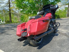 2025 Harley-Davidson® Street Glide™ FLHX thumb 2