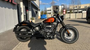 Harley-Davidson Softail Street Bob 114  thumb 2