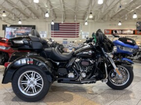 FLHTCUTG 2022 Tri Glide® Ultra thumb 3