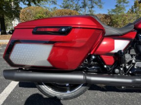 2025 Harley-Davidson® Road Glide™ FLTRX thumb 2