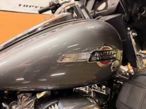 FLHTCUTG 2022 Tri Glide® Ultra thumb 1